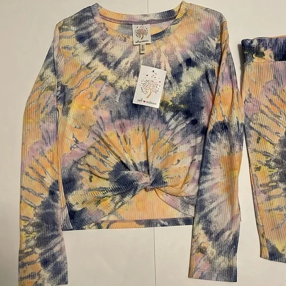 Tie dye Long sleeve top with jogger pants - NWT- Size 8 - Picture 4 of 5